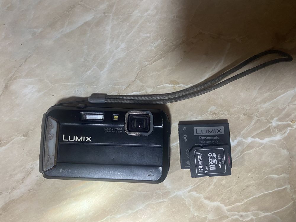 Фотоапарат Panasonic Lumix FT30 остались бодики без батарей