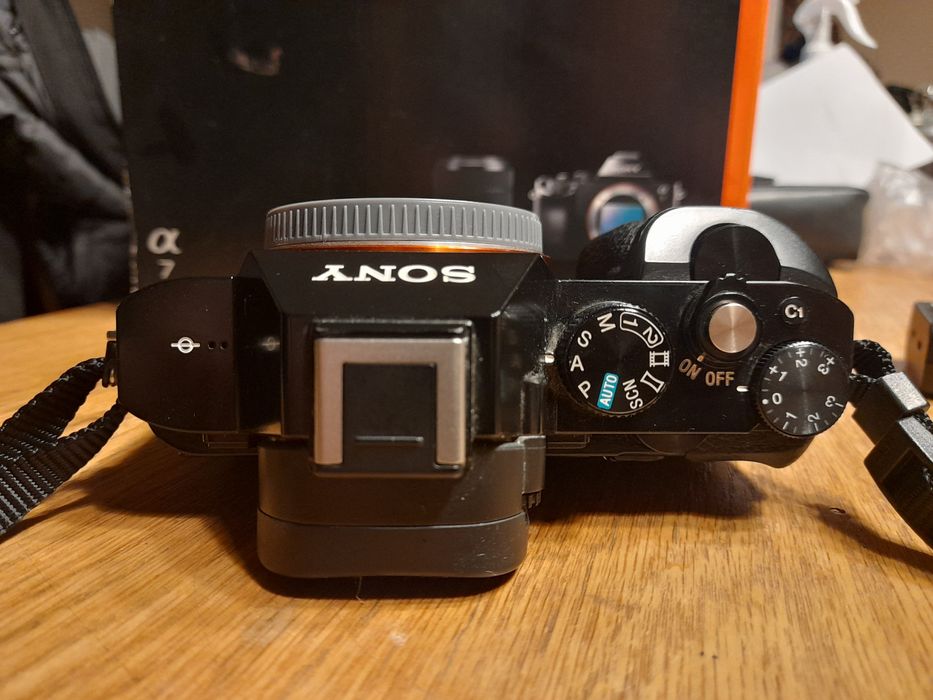 Aparat Sony a7 pierwsza wersja, stan dobry-