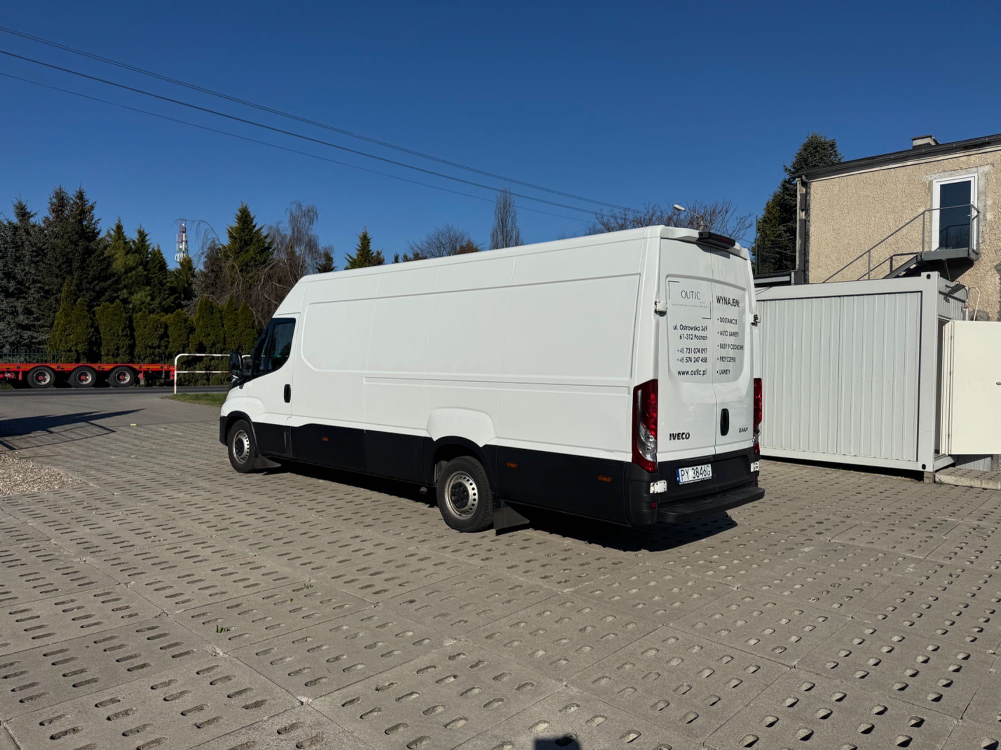 Wynajem I Bus dostawczy I Iveco Daily I L4H2 I Poznań