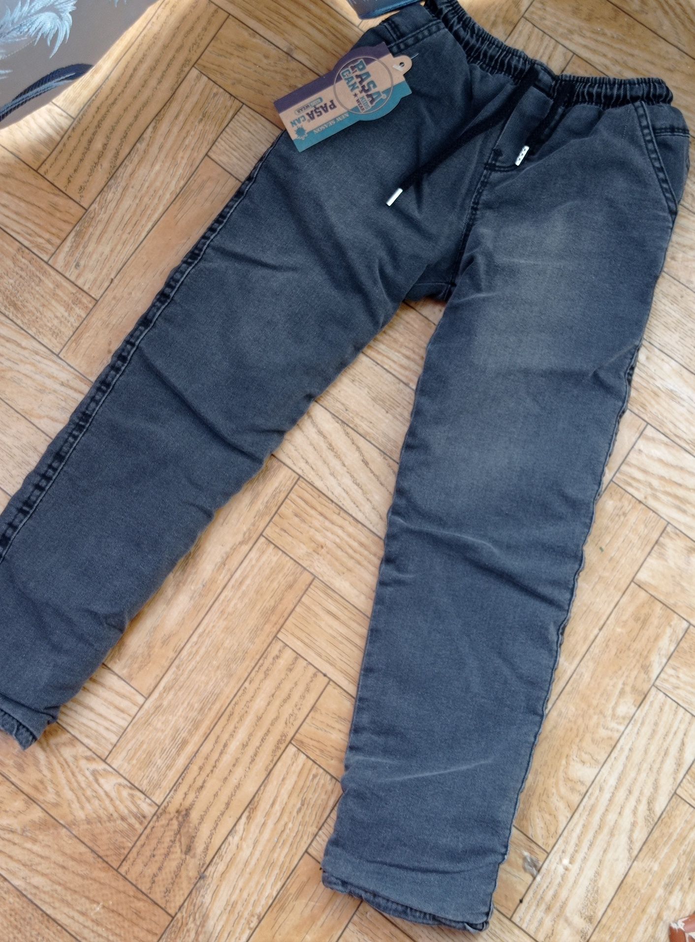 Нові джинси / брюки / штани утеплені (7-8 років)