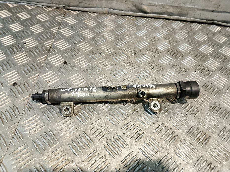 Listwa Wtryskowa Opel Vectra C 1.9 Cdti 0445214057