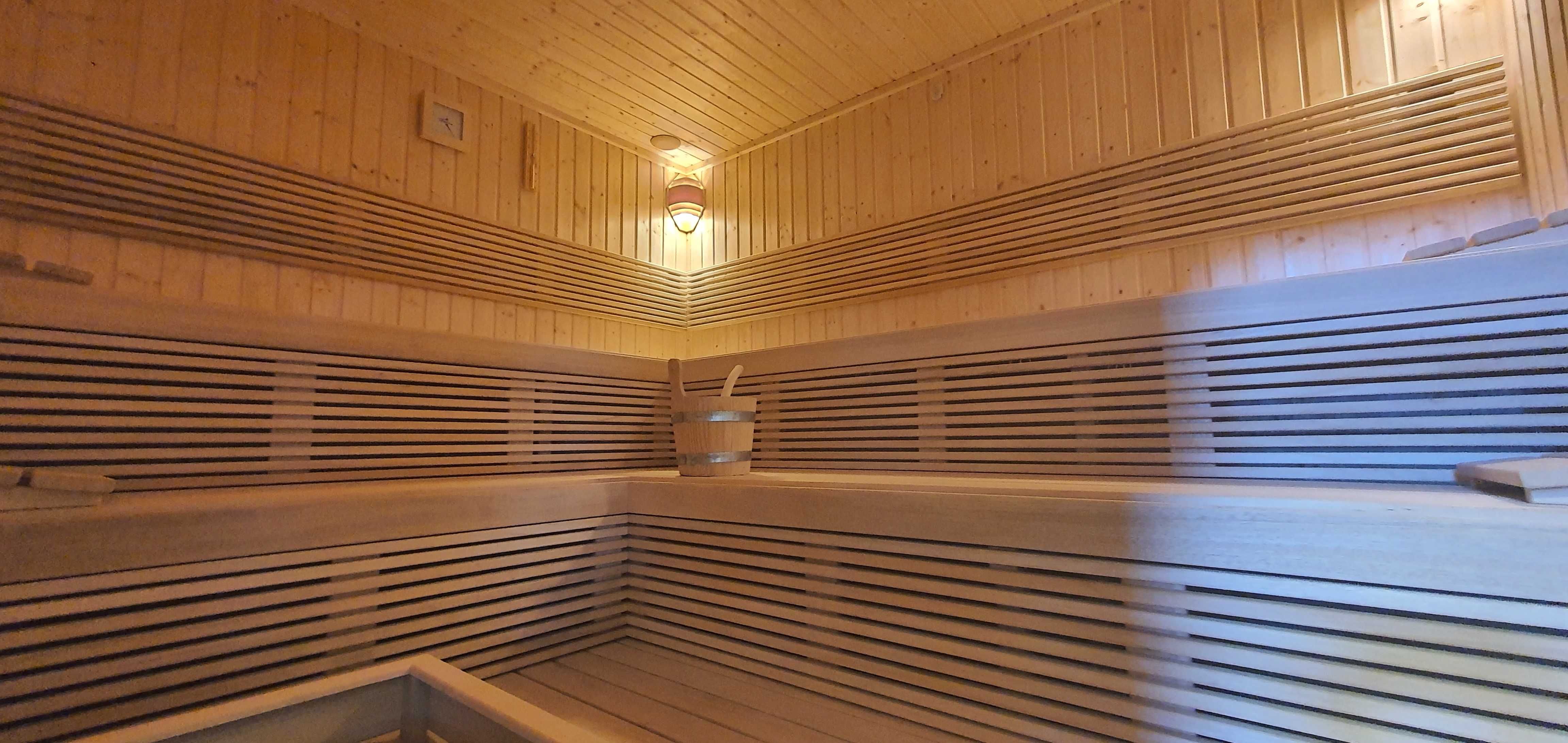 Sauna fińska sucha 3-poziomowa - 300cm/254cm/253cm