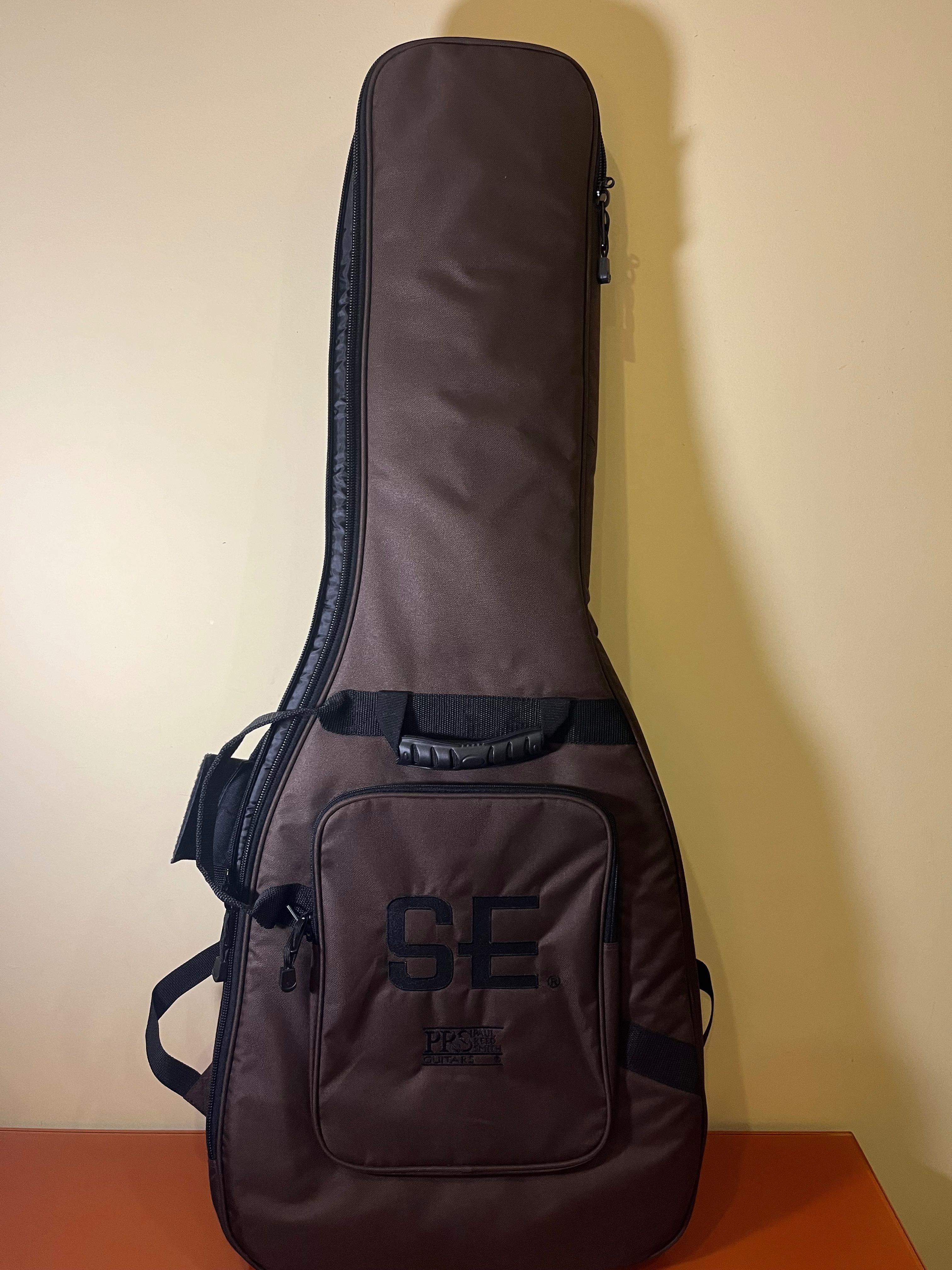 Guitarra PRS CE .