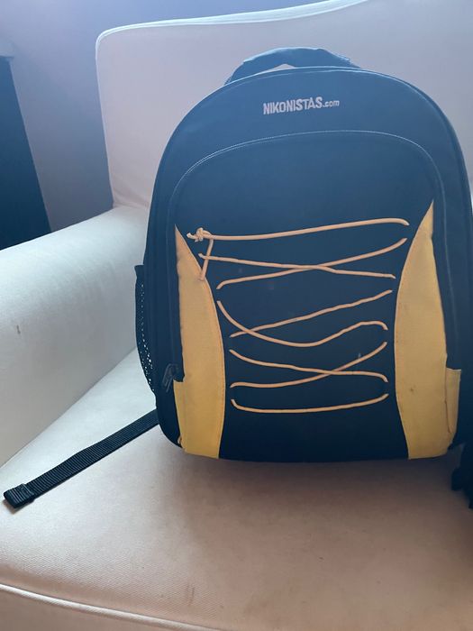 Nikon D3100+lente 50mm f/1.4+lente18-55mm+lente 55-200mm+mochila