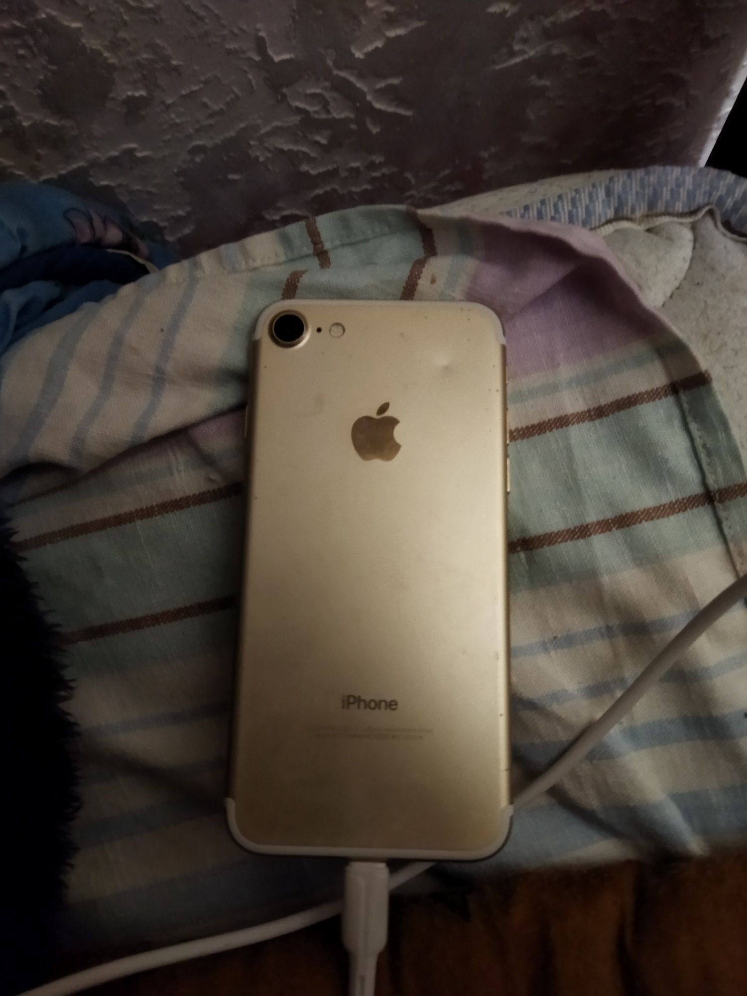 iPhone 7 128gb в хорошому стані