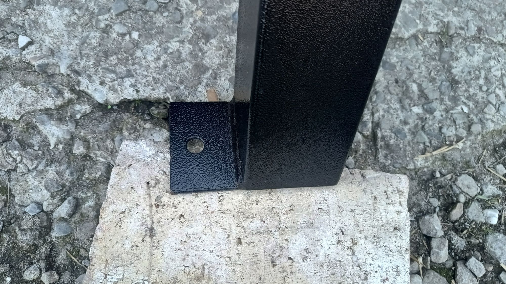 Huśtawka ogrodowa metalowa