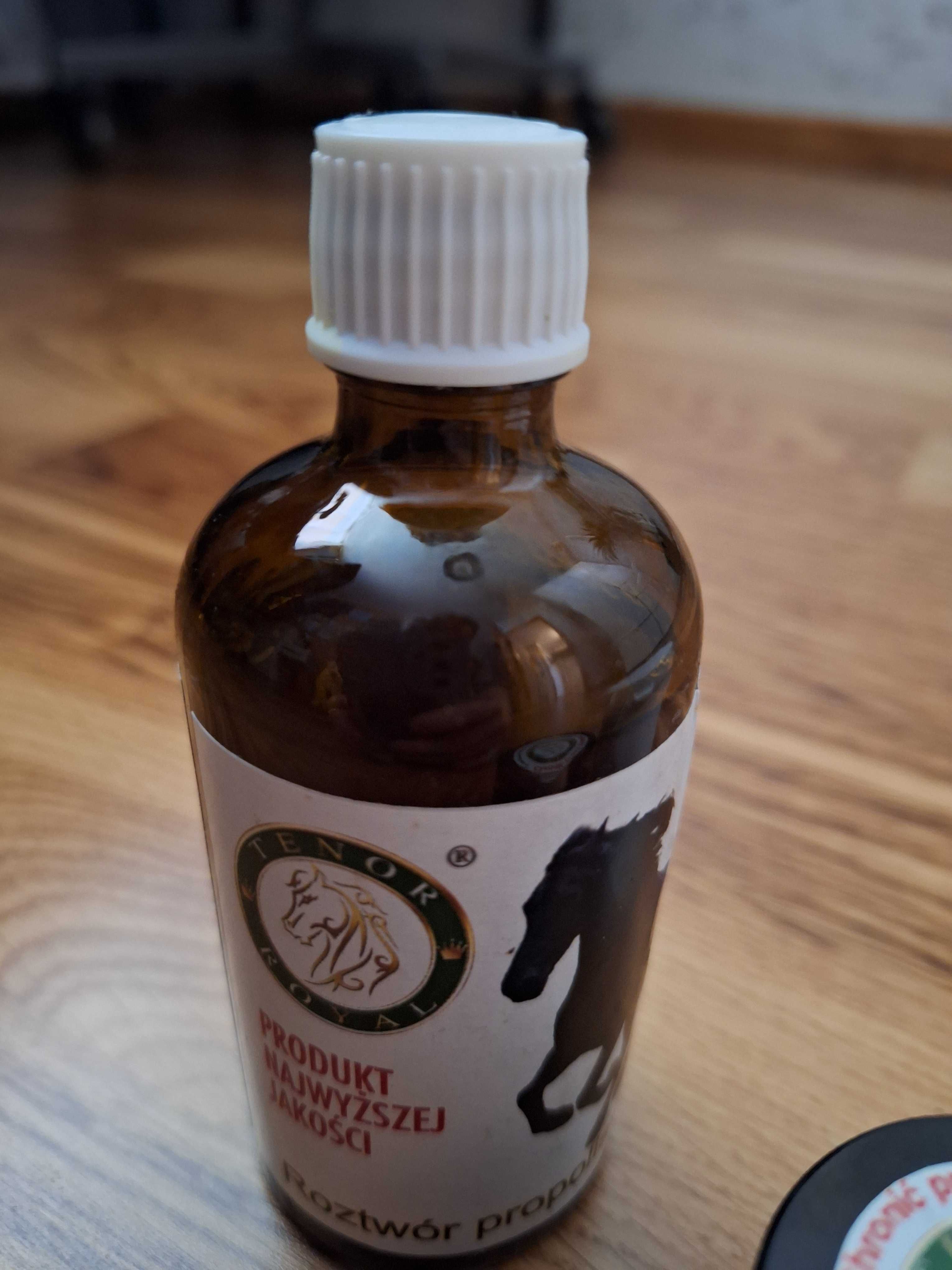 Roztwór propolisowy 20% 100ml firmy Tenor Royal dla konia, psa, kota