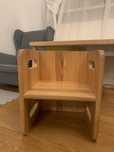 Krzesełko montessori CUBE CHAIR Dla dzieci krzesło