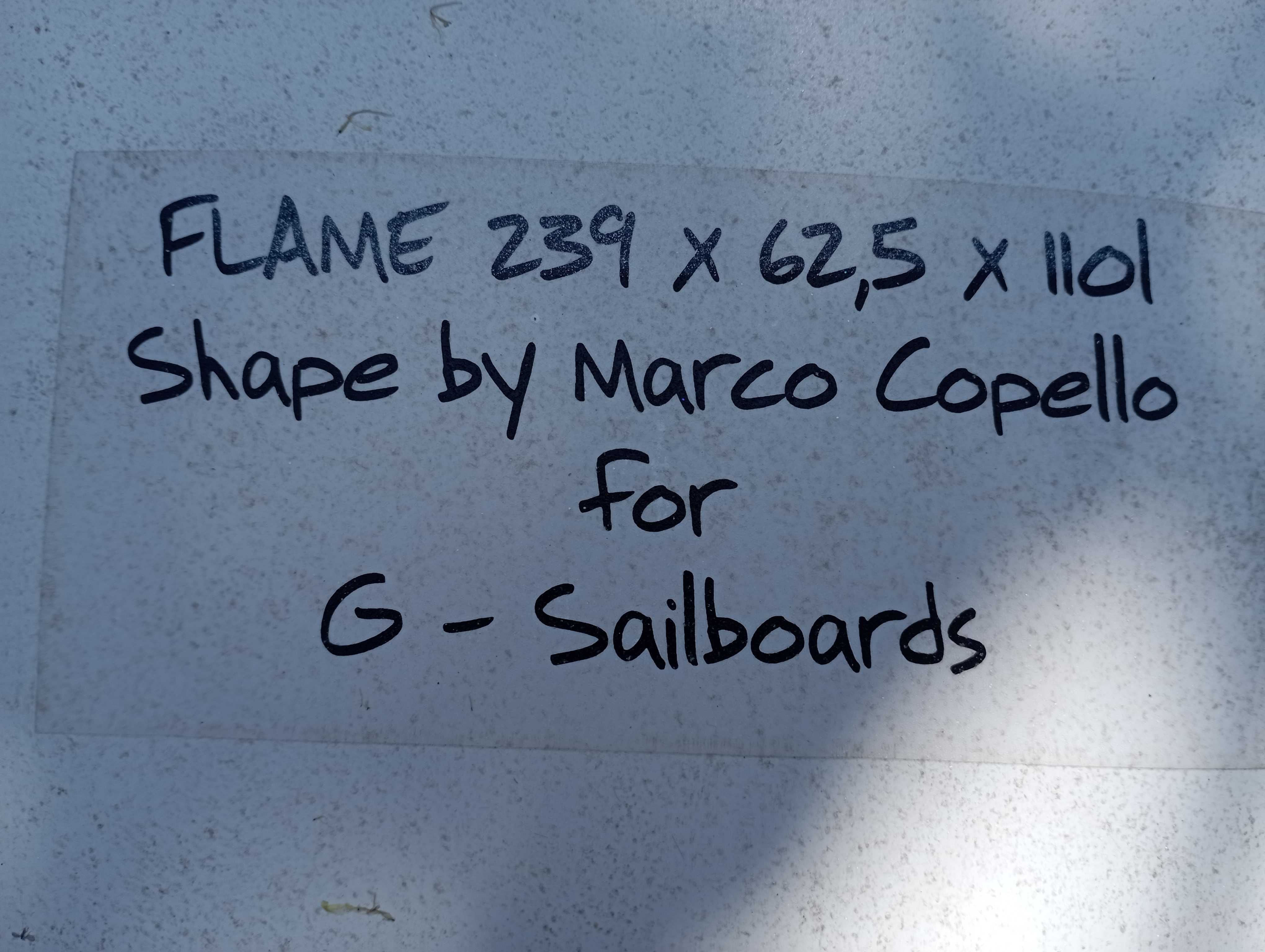 Prancha de windsurf G Sailboards Flame 110 L