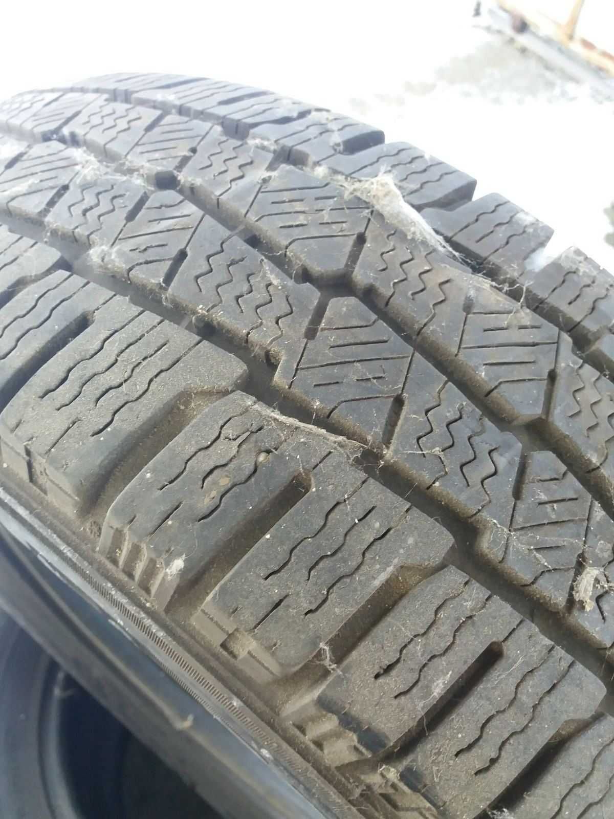 ЗИМНИЕ ШИНЫ MICHELIN AGILIS ALPIN 215/65 R16C 109/107R. 2220 год