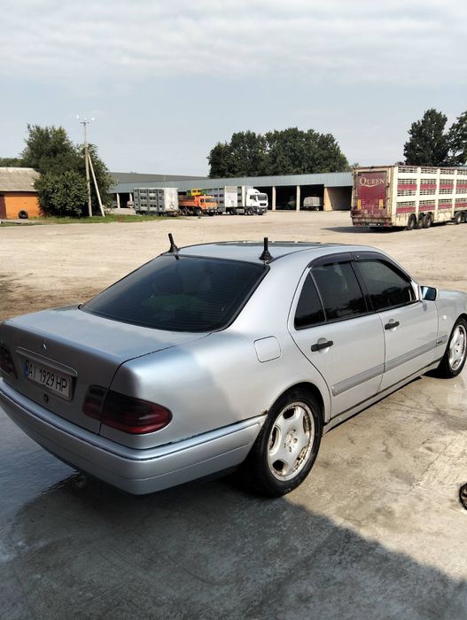 Продам мерседес в гарному стані.