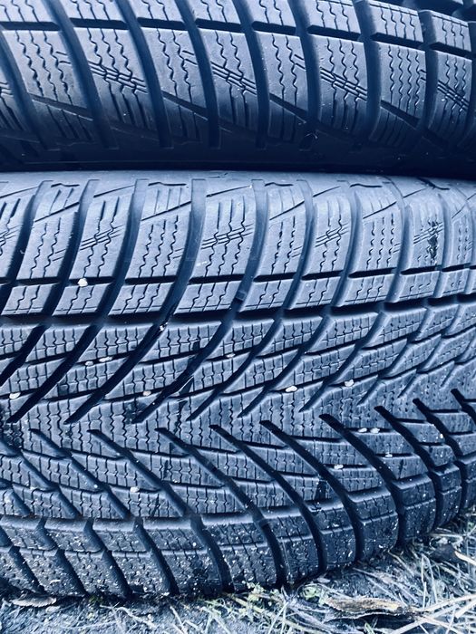 235 50 19 Goodyear Perfomance 3 90% 2024