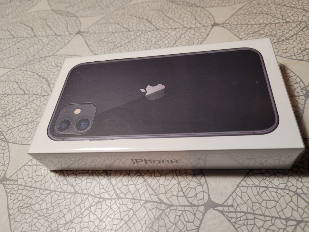 PROMOÇÃO!! IPhone 11 preto 64Gb novo e selado