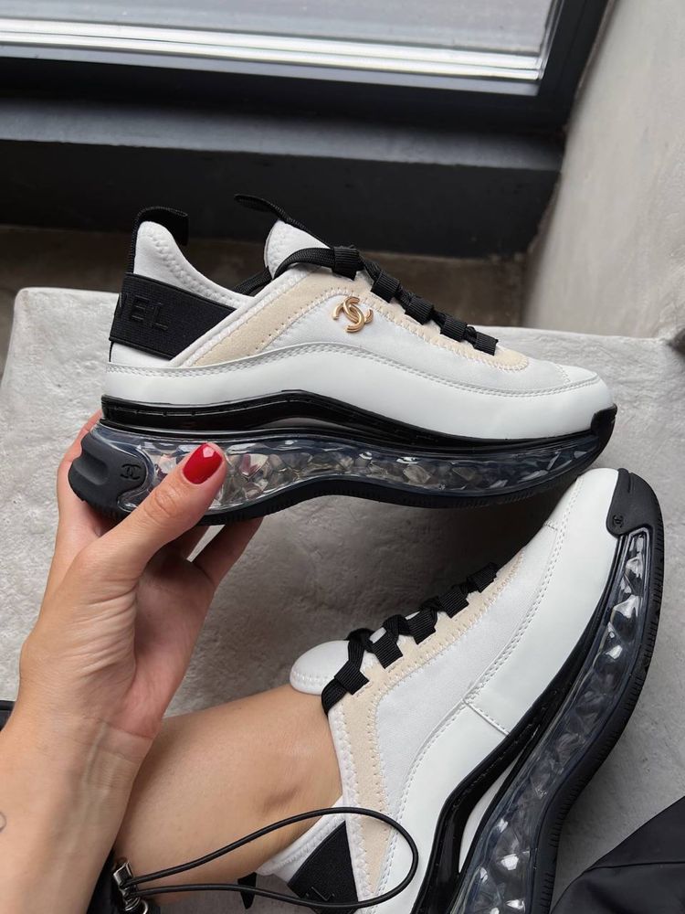 Sneakersy buty Chanel Crystal white