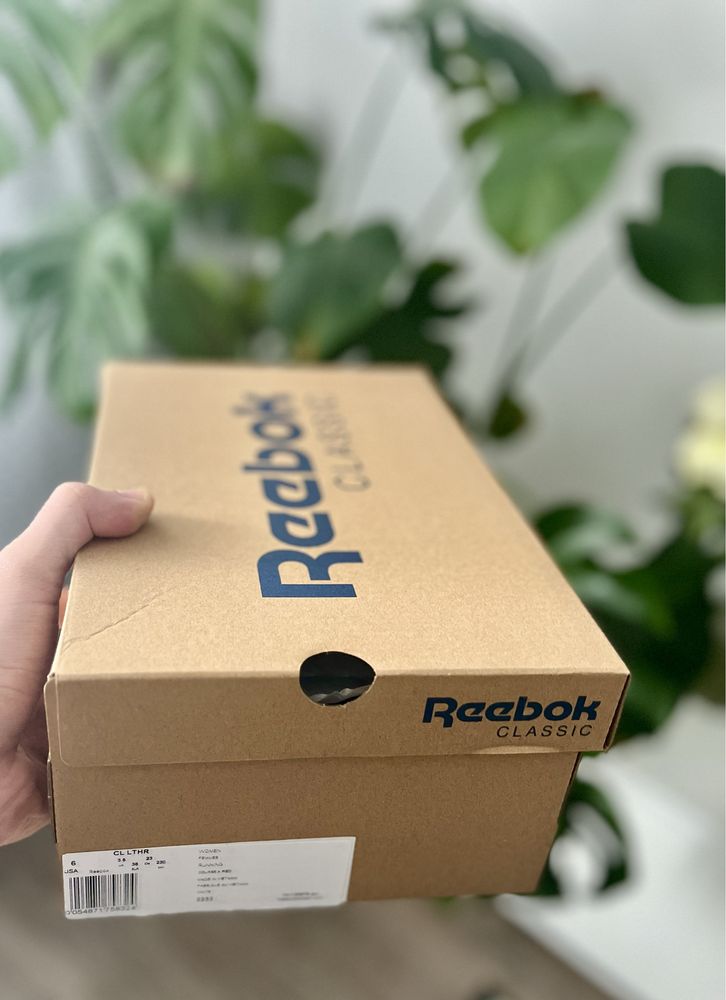 Жіночі кросівки reebok