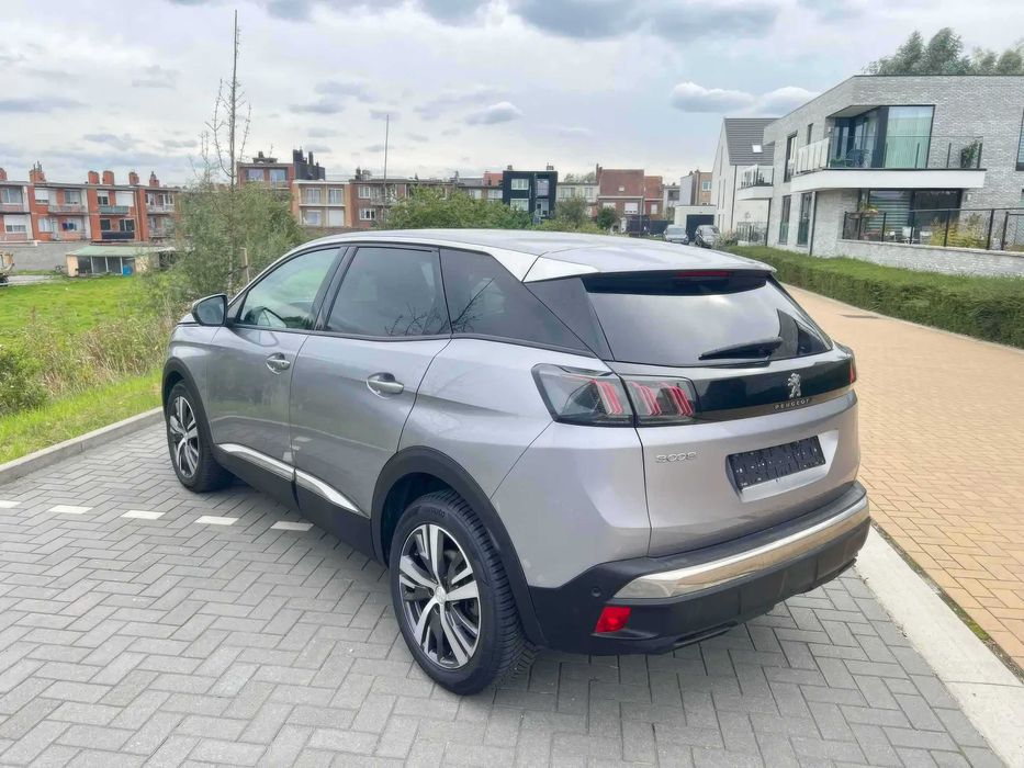 Peugeot 3008      2021