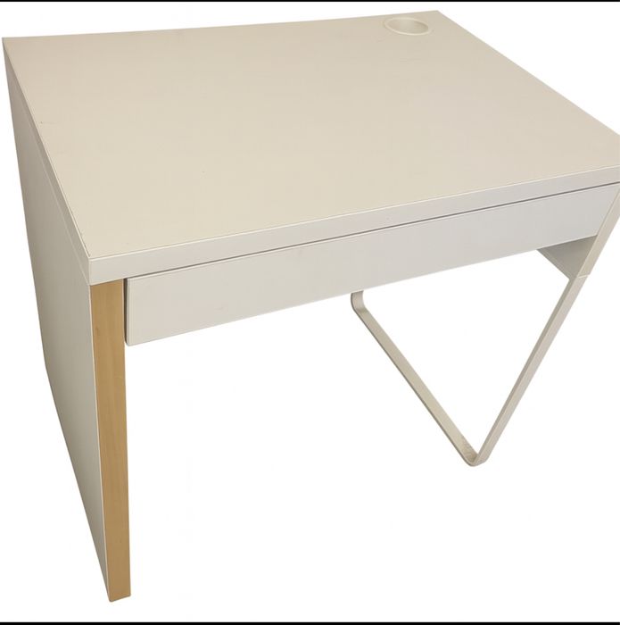 Biurko IKEA MICKE 73x50 cm