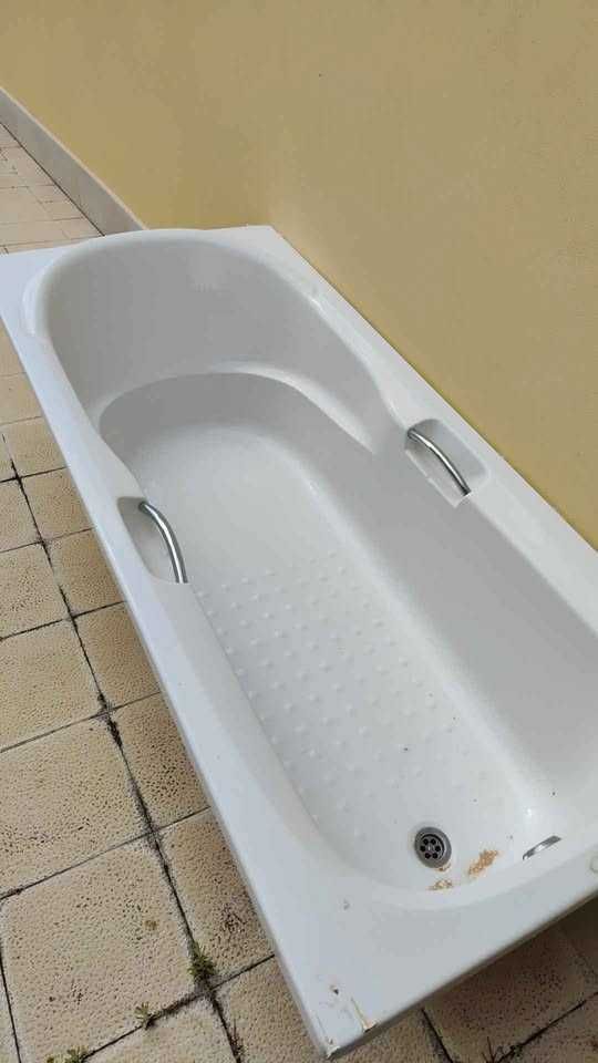 Banheira em bom estado