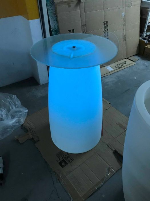 Mesa led com wifi bluetooh sound