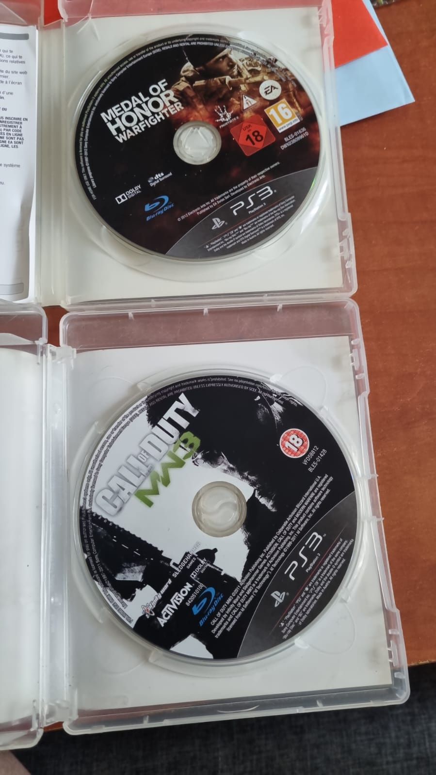 Dwie gry na PS 3. MOH warfighter i CoD MW3