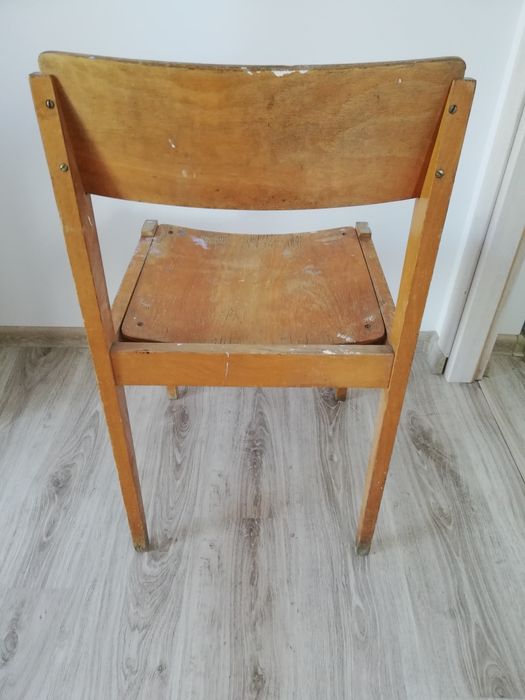 Krzesła drewniane PRL