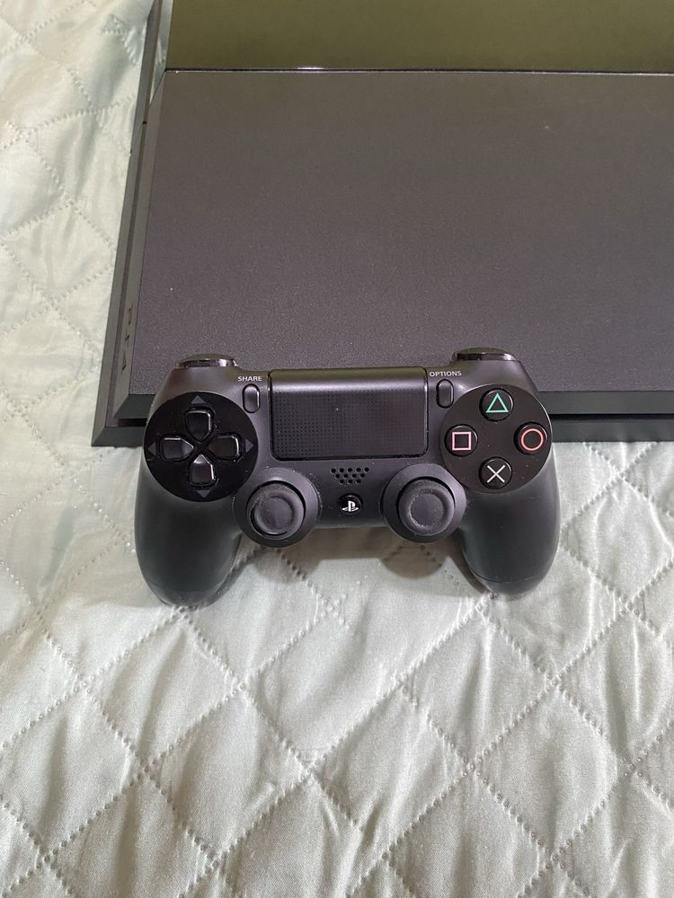 Playstation 4 500GB com tudo incluido
