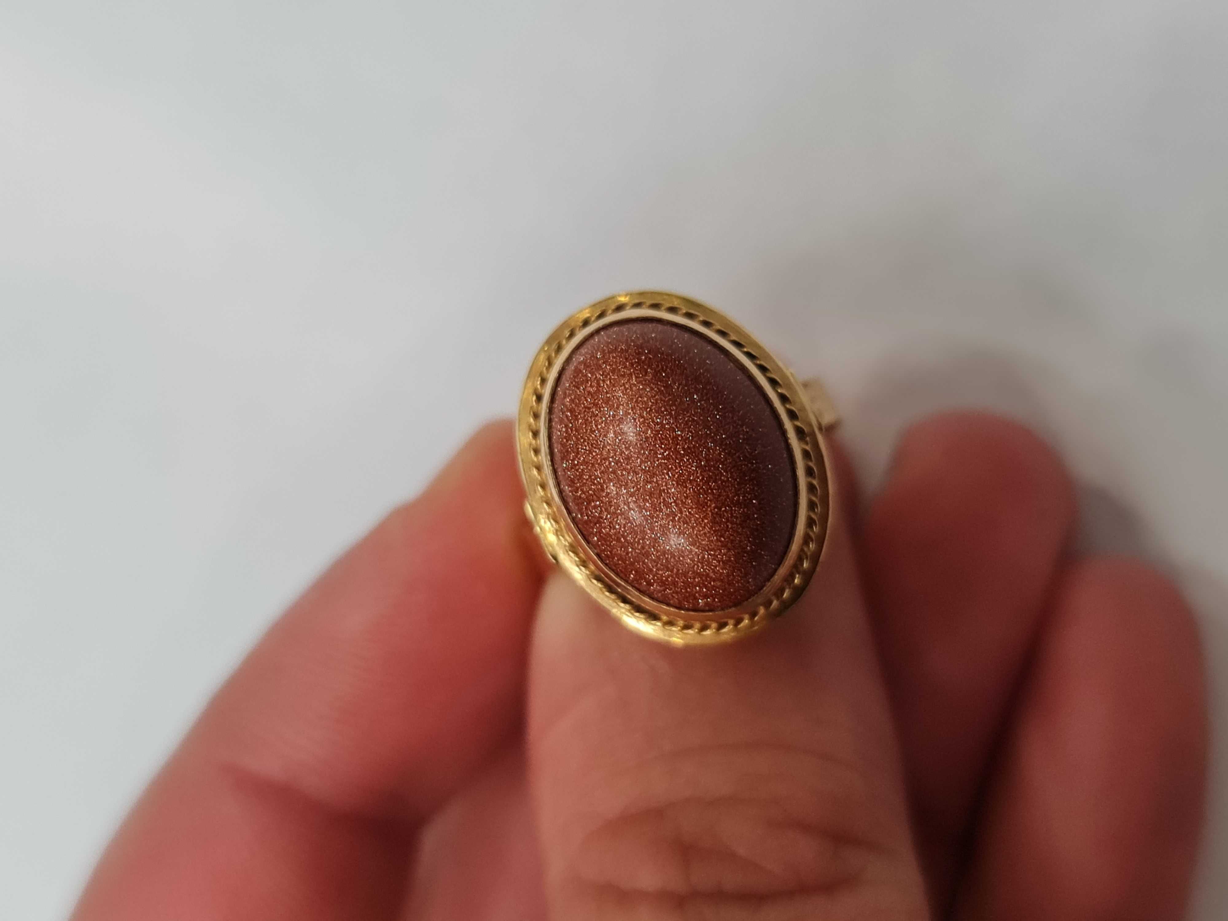 Piękny złoty pierścionek damski/ Piasek Pustyni/ 585/ 5.03 gram/ R14