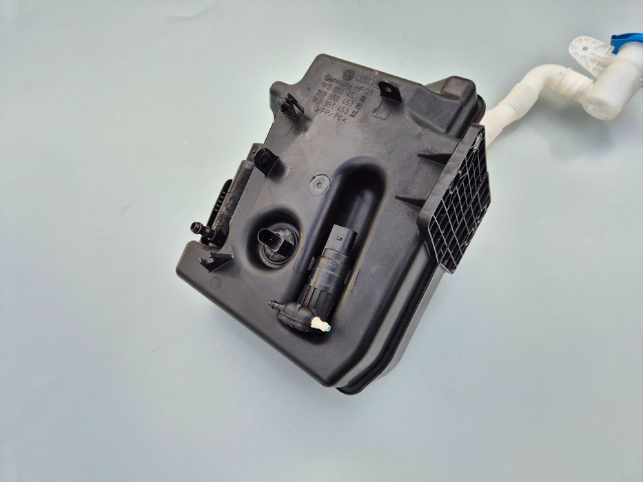 Zbiorniczek Płynu Spryskiwaczy Pompki BiXenon Skoda Superb II LIFT A3