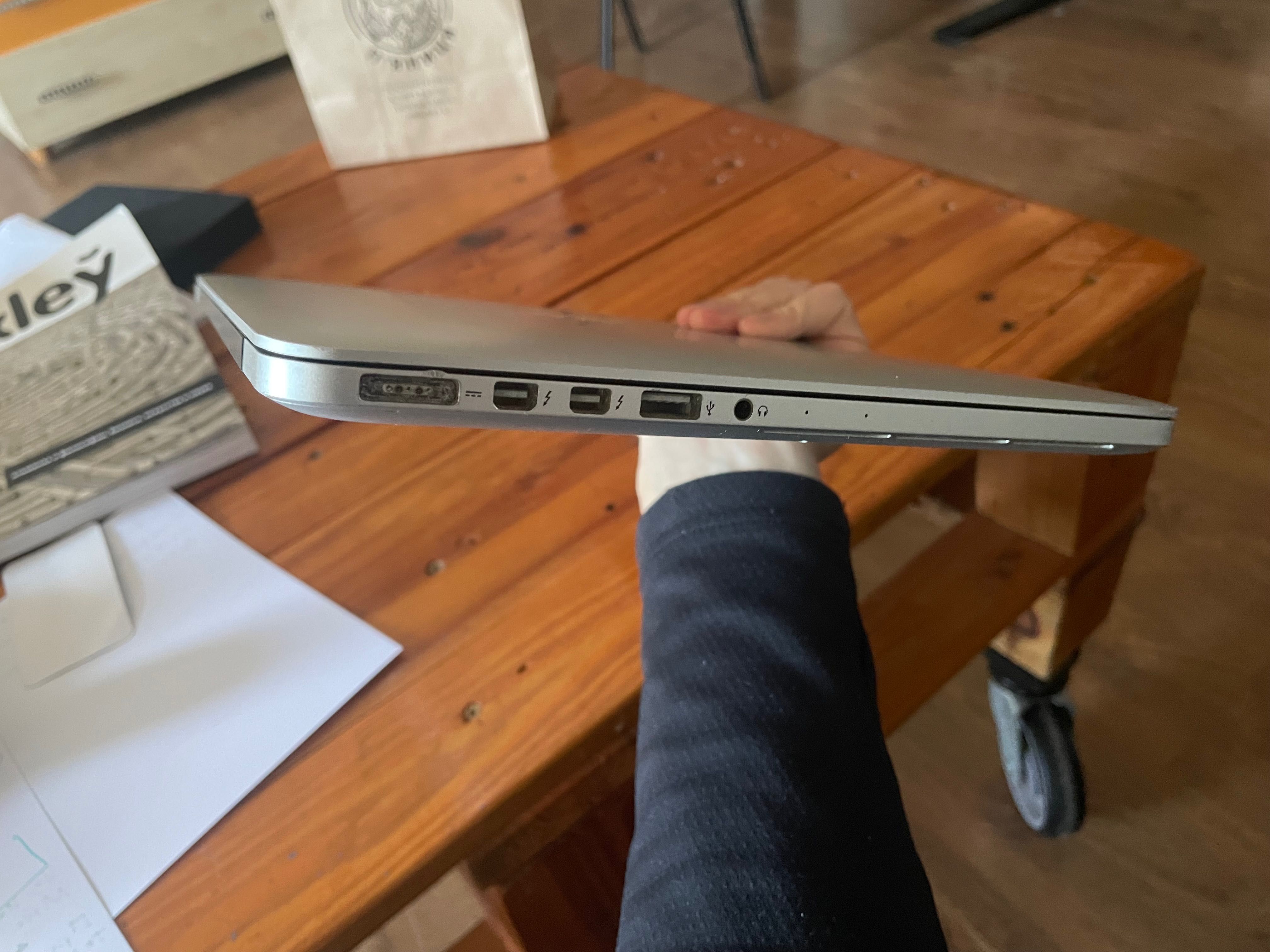 Macbook Pro (Retina, 13-inch, mid 2014