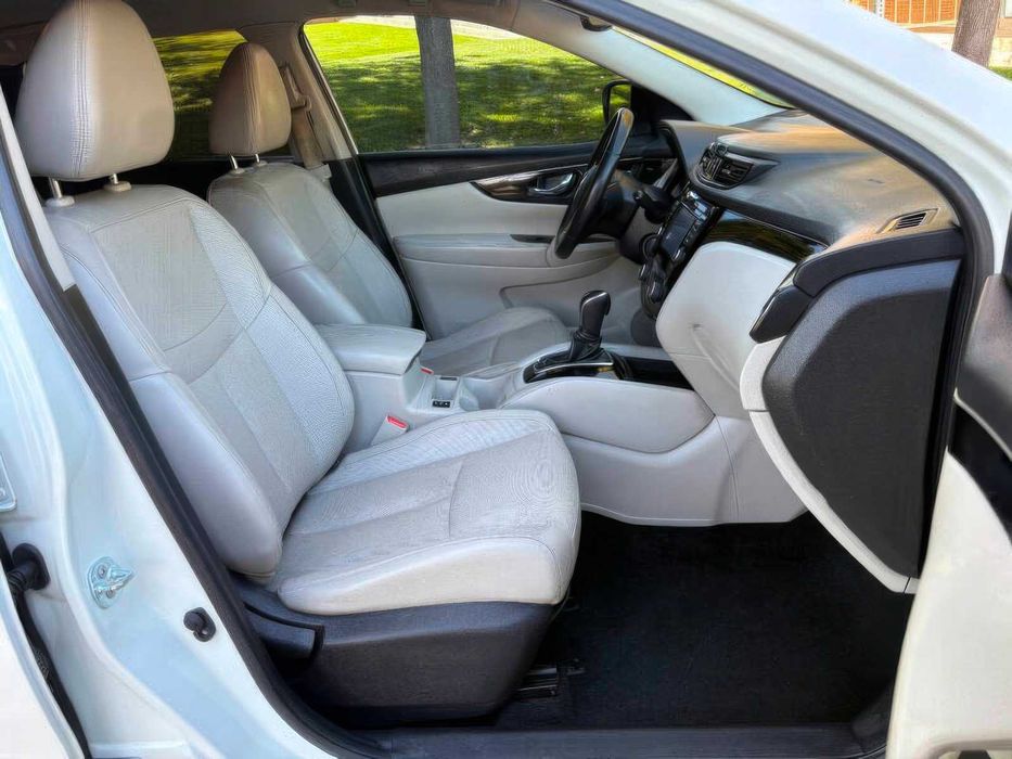 Nissan Rogue      2018