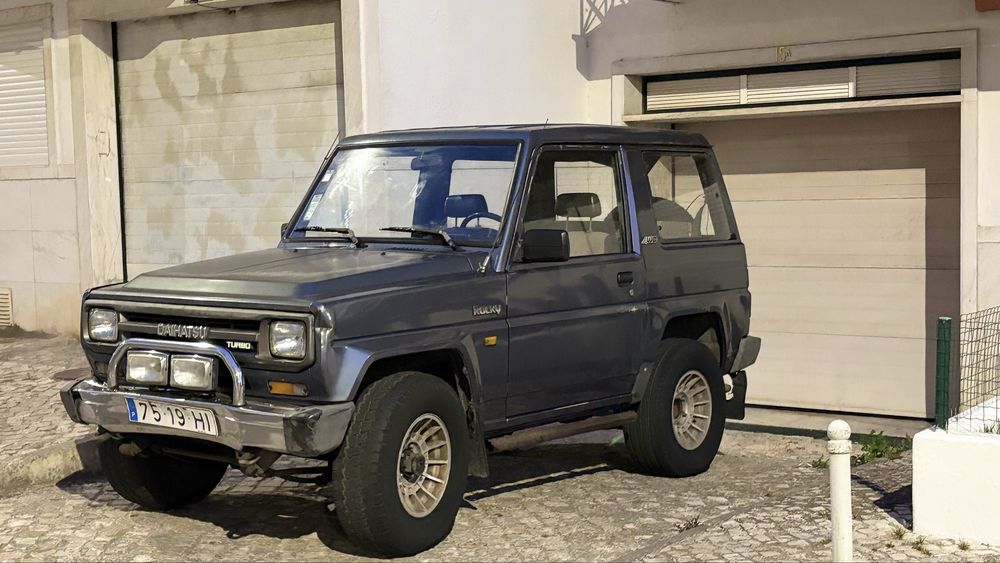 Daihatsu rocky   4x4