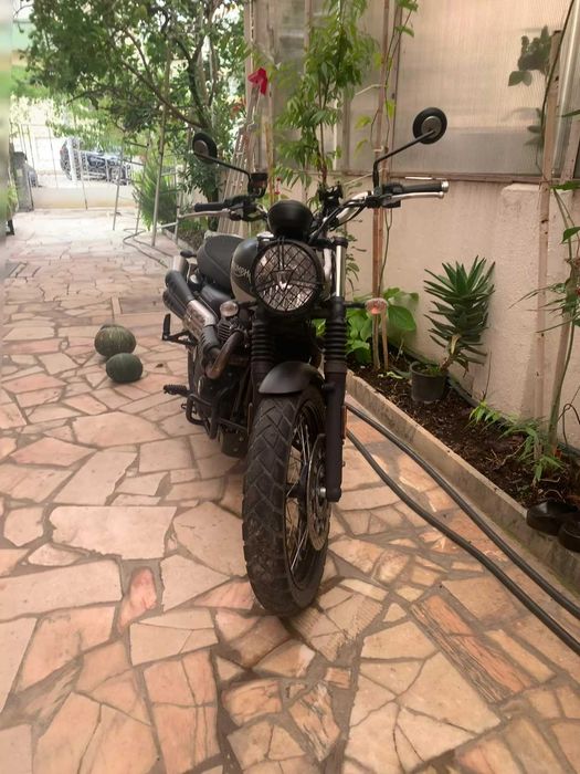 triumph scrambler