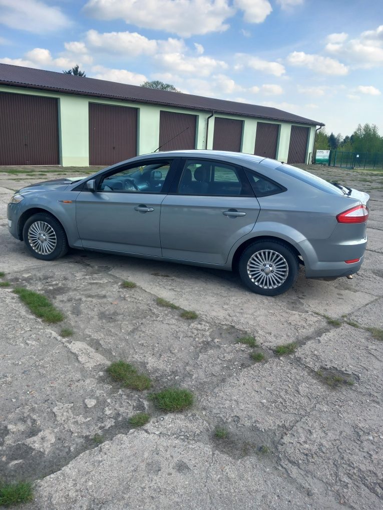 Ford Mondeo z gazem