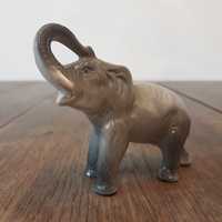 Zabytkowa figurka porcelanowa słoń, Sitzendorf Turyngia 1884 do 1902