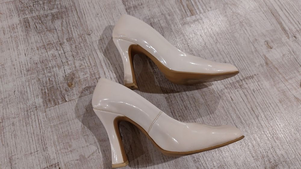 Buty szpilki, na słupku, eleganckie ślub białe / ecru r35