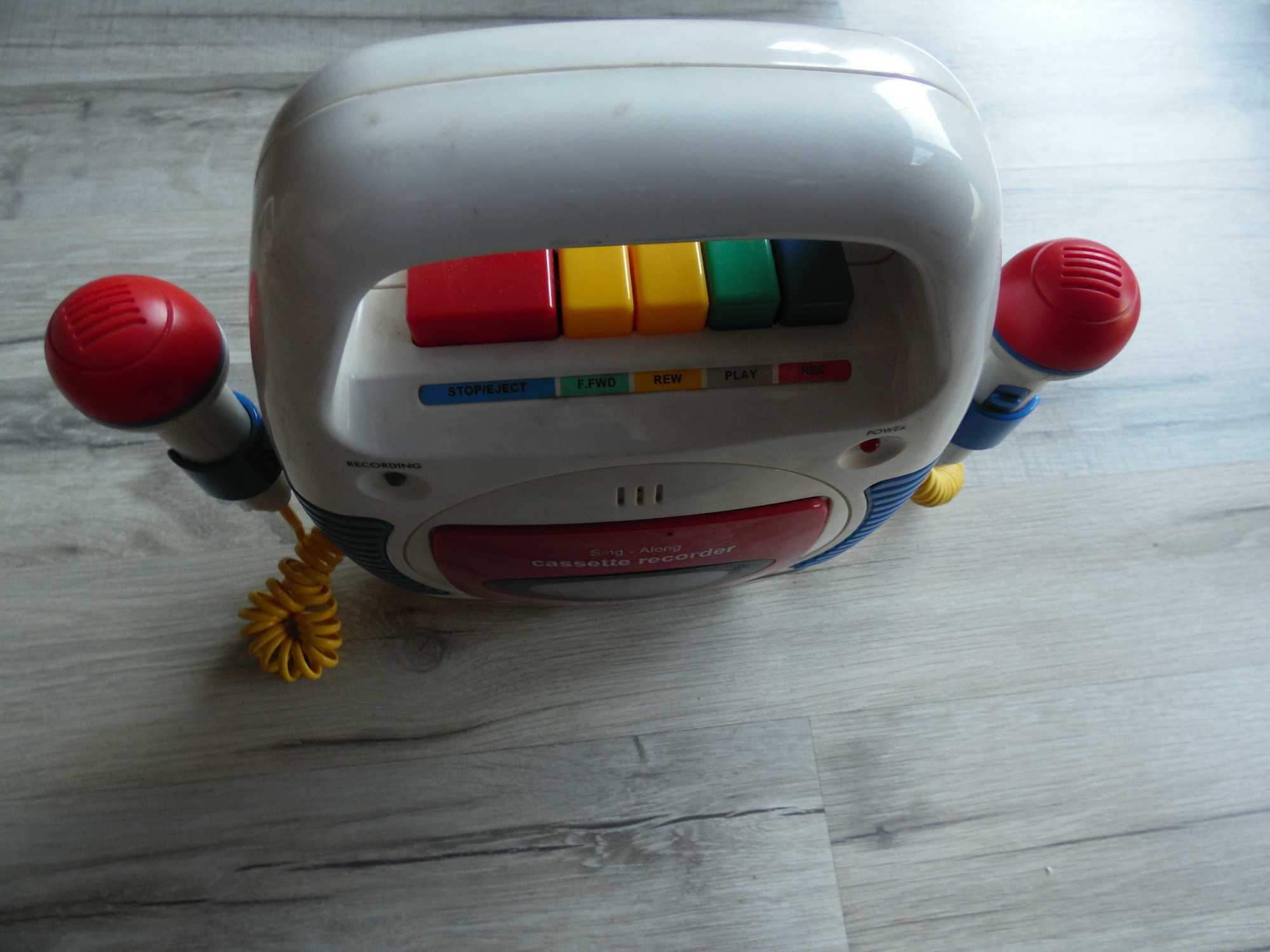 Gravador de Cassetes Vintage com 2 Microfones