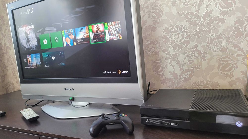 Ігрова приставка Microsoft Xbox One