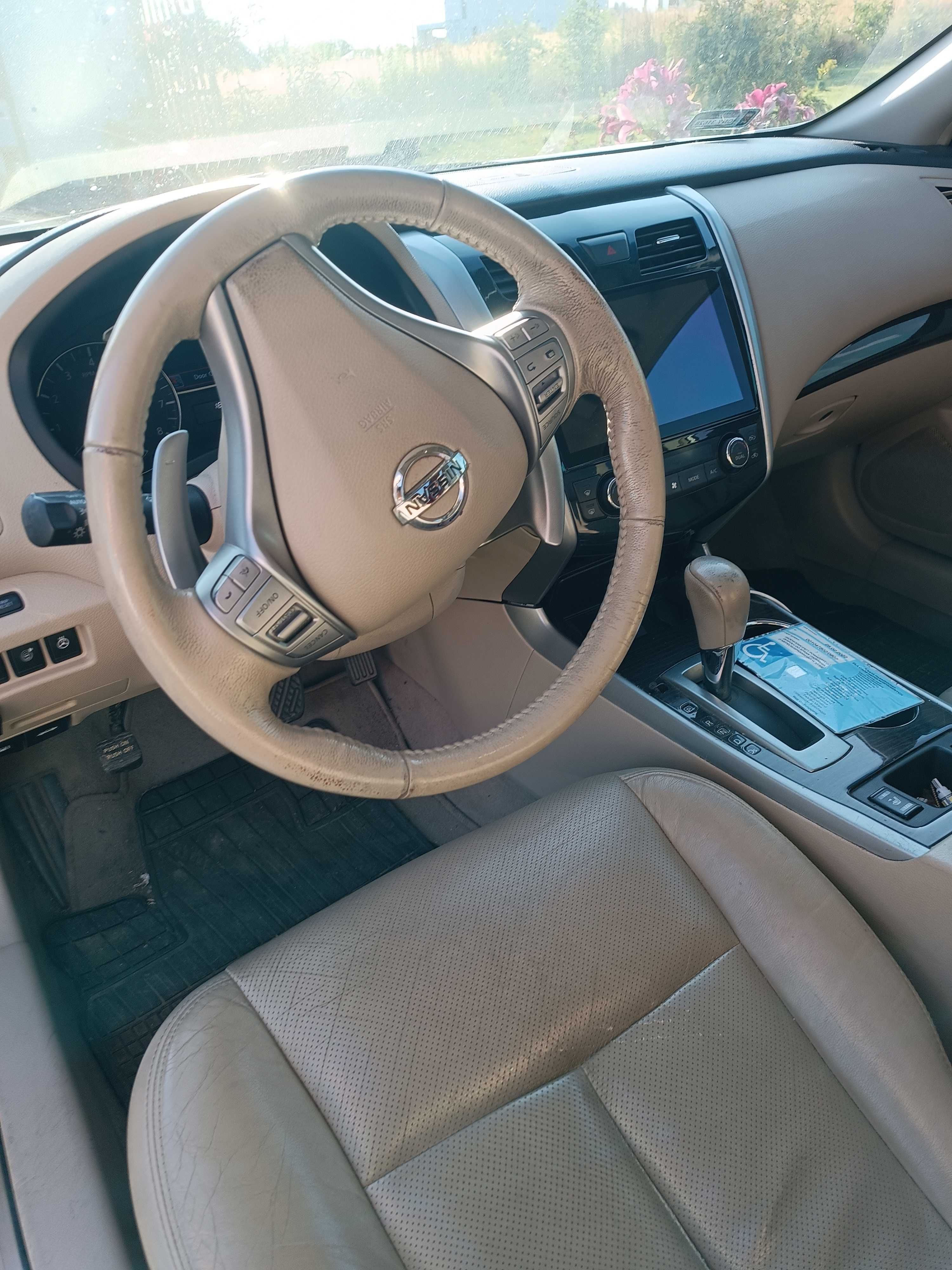 Nissan Altima 2013 r.GAZ