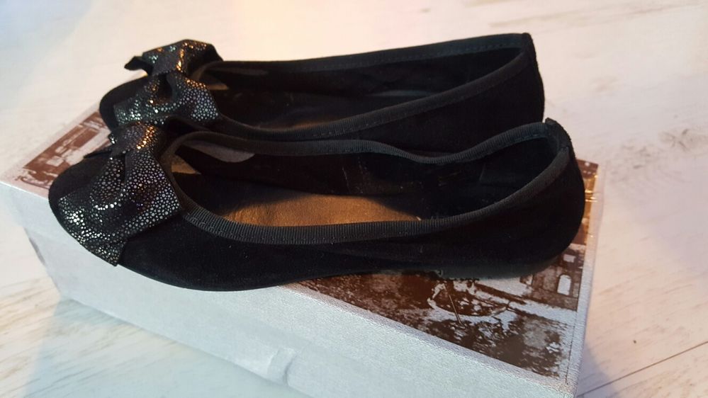 Buty Baleriny VENEZIA rozm. 35 czarne kokardka