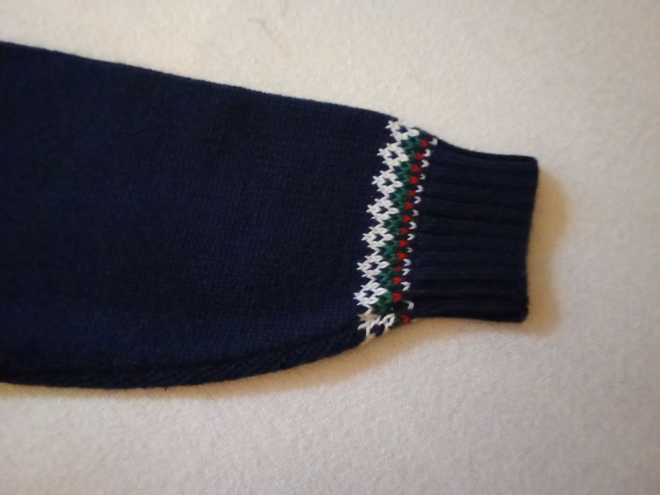 Camisola muito bonita e confortável NOVA