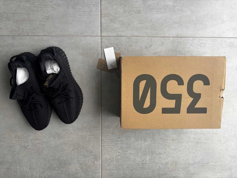 Adidas Yeezy Boost 350 V2 Onyx