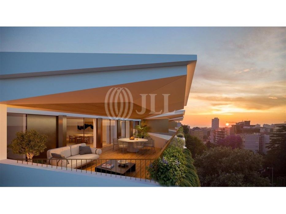 Apartamento T3 duplex inserido no Prisma Boavista, Porto