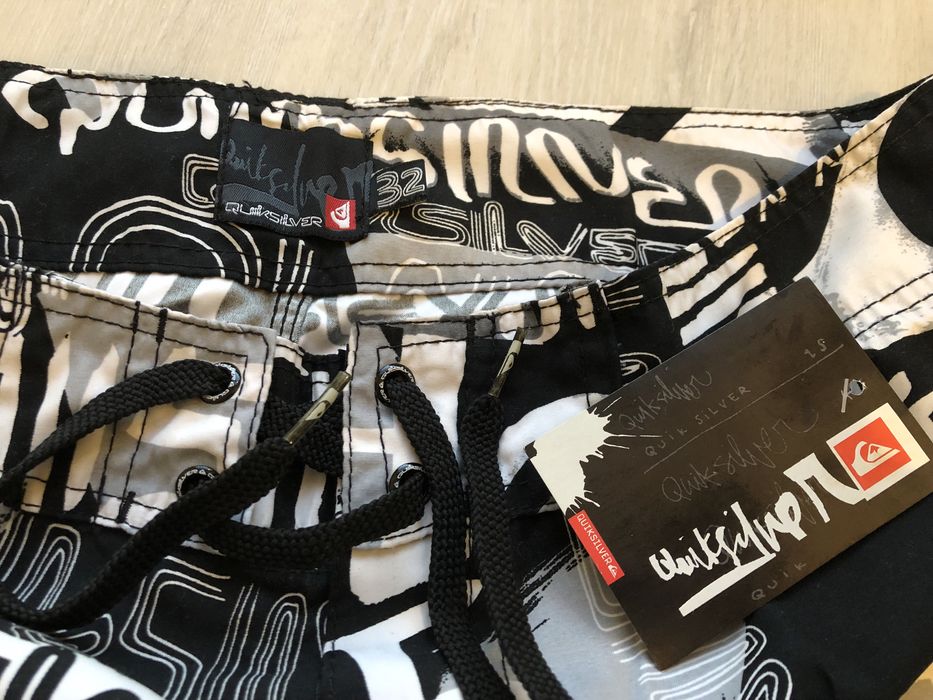 Calções de Banho Quiksilver Branco e Cinza 32 (NOVO)