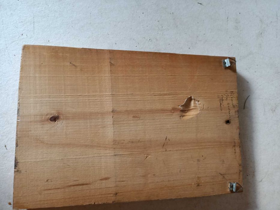 Stara rzeźba faraona w drewnie