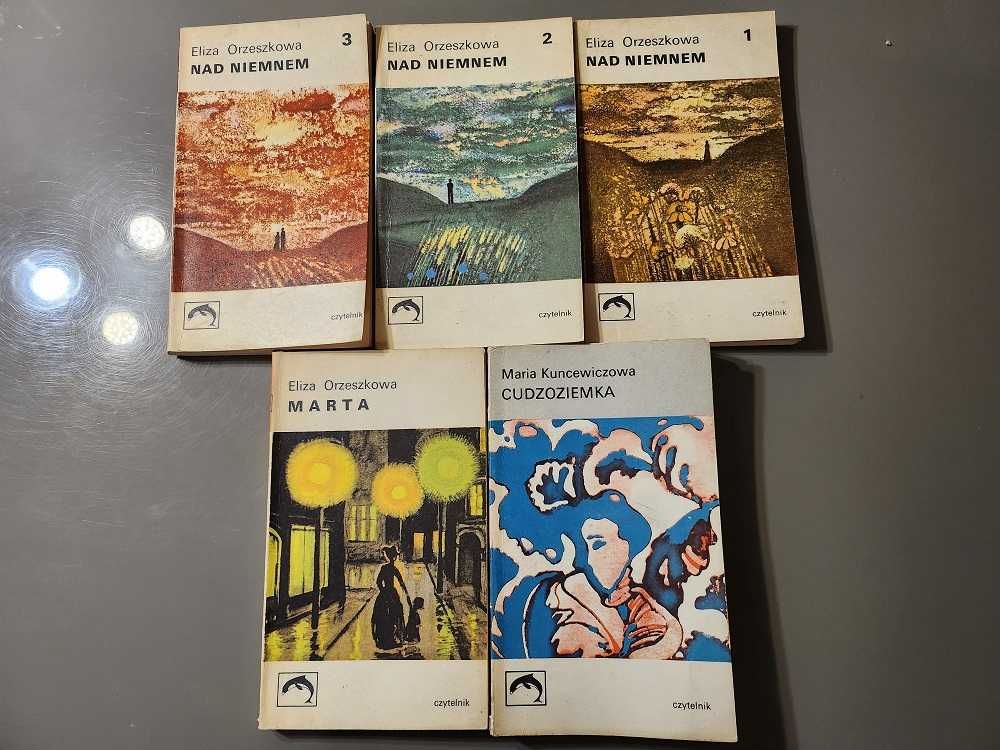 Zestaw 3 powieści z serii z delfinem wydawnictwo Czytelnik