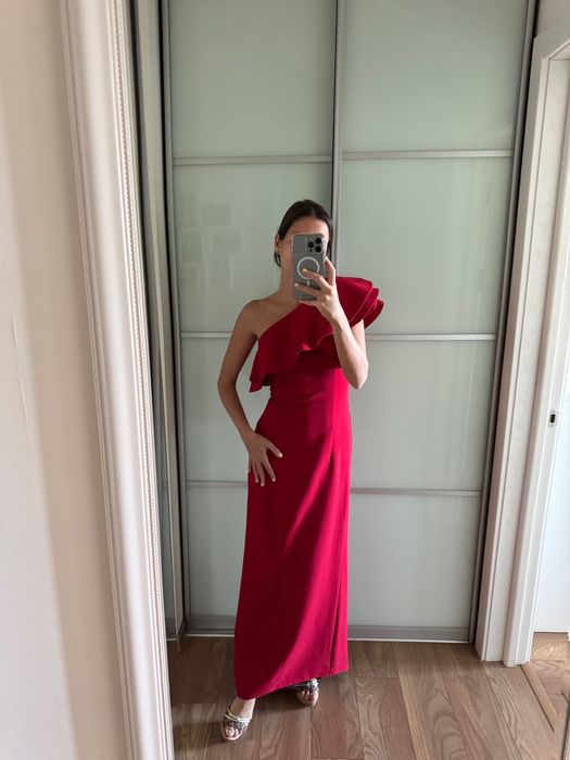 Красное платье XS