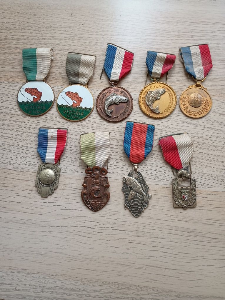 troféus (medalhas) de pesca desportiva anos 60