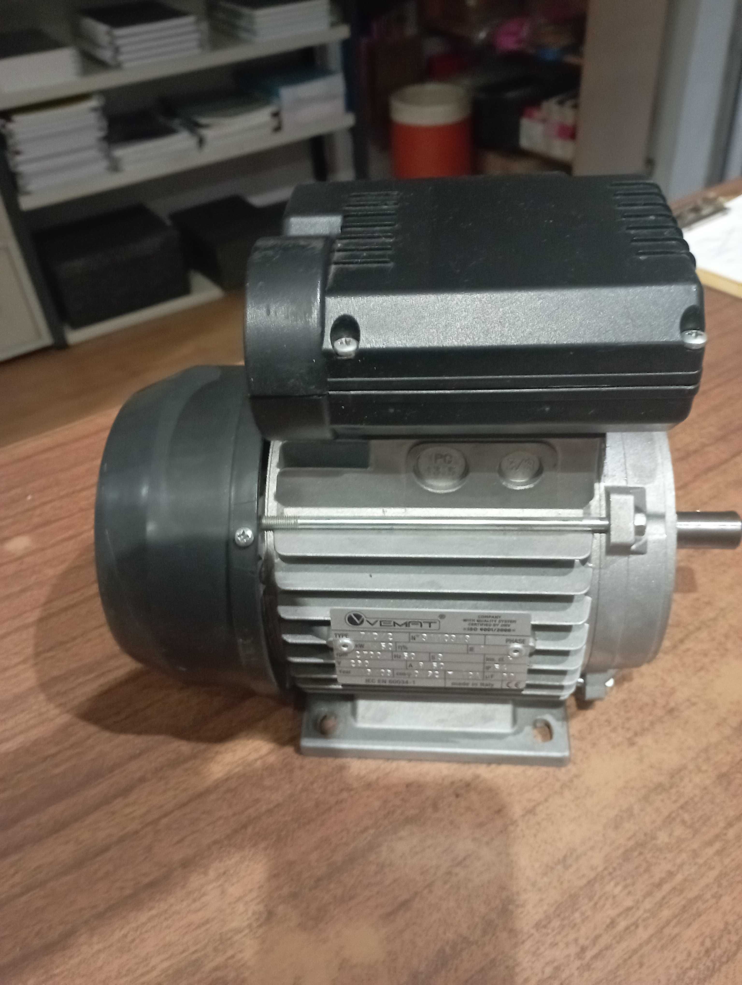 Motor monofasico