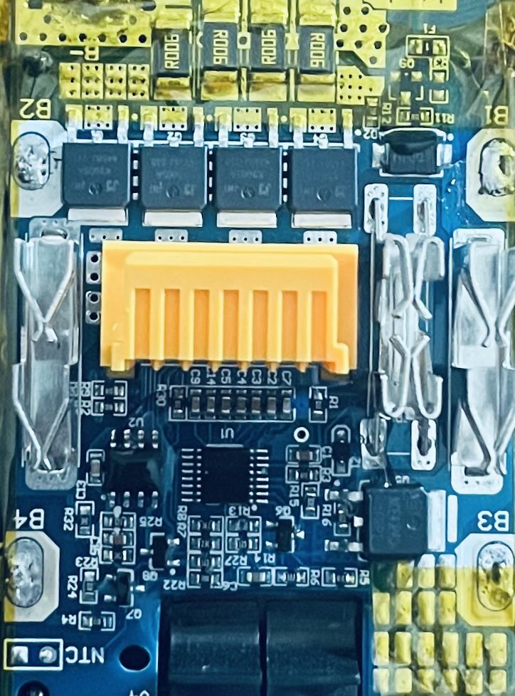 Акамулятори під розєм makita 3.0/6.0/8.0/9.0 18-21v