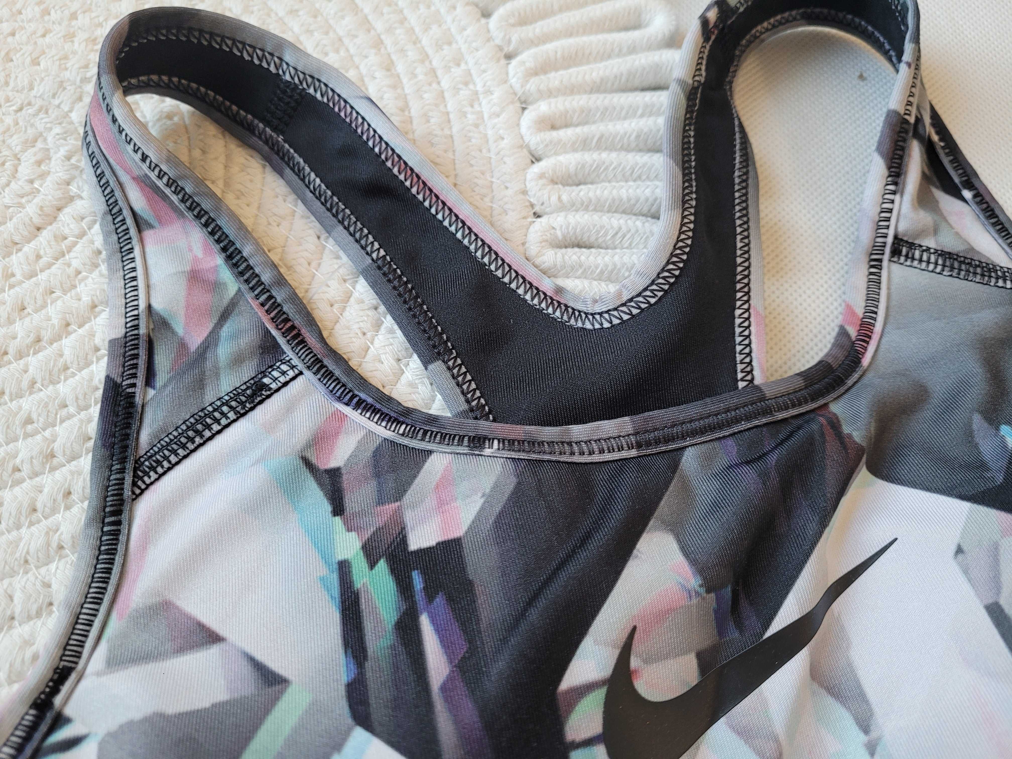 Top sportowy stanik Nike XS fitness na siłownię ćwiczeń sportwear